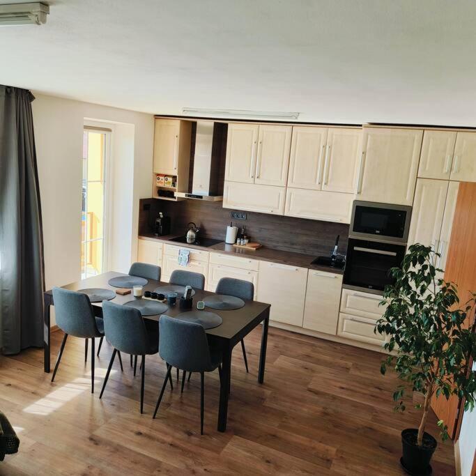 Appartamento Cervena Cesta Kunovice Esterno foto